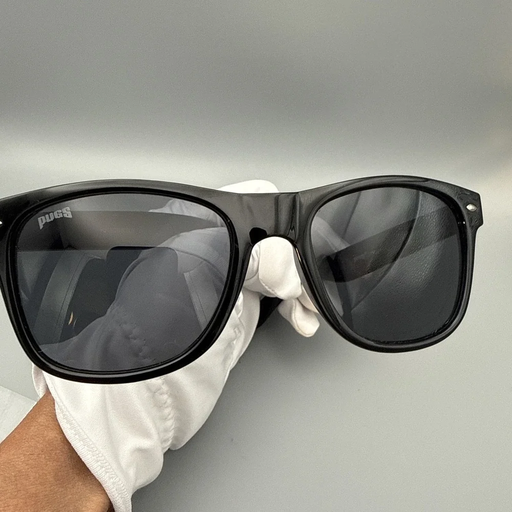 Pugs authentic black